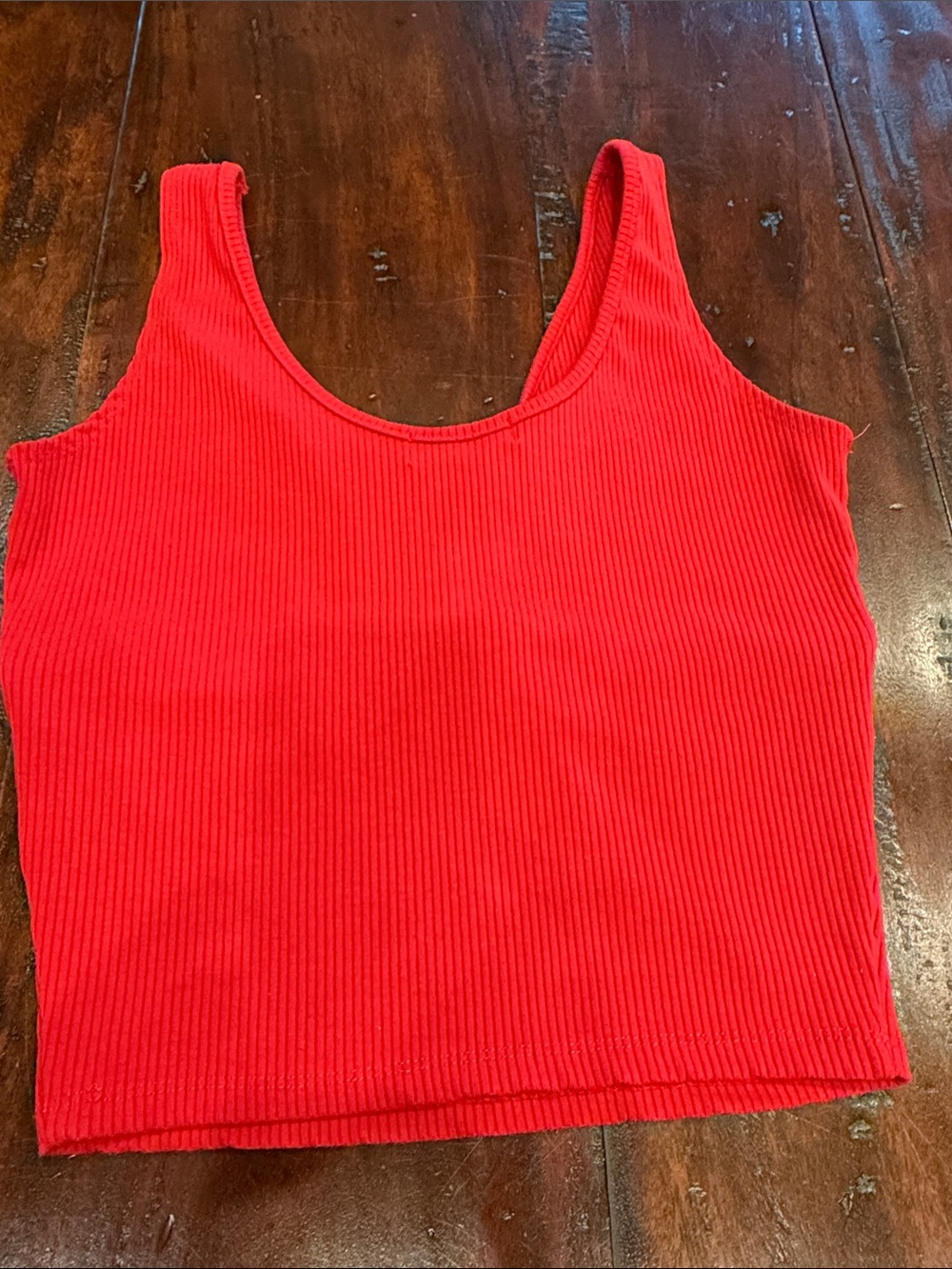 Assara Red Ribbed V-Neck Crop Top - Picture 3 of 3